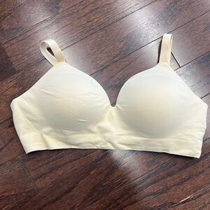 Shapermint Truekind wireless shaping bra